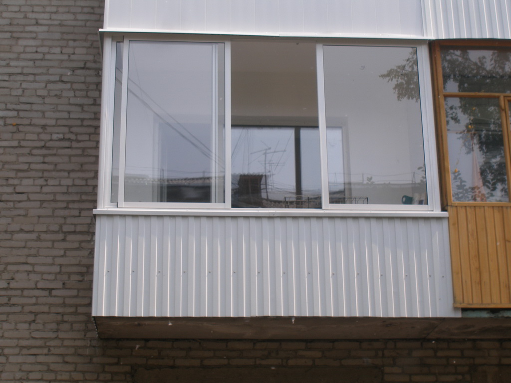 Установка пластиковых окон на балконе: остекление лоджии Щербинка