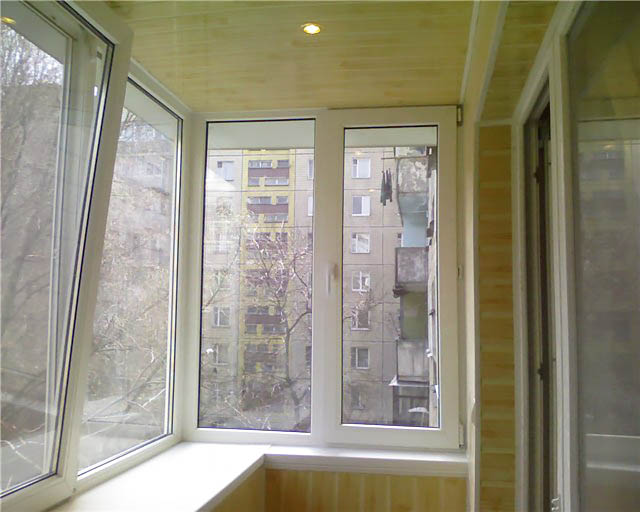 Остекление балкона в панельном доме по цене от производителя Щербинка