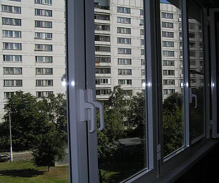 установка пластиковых окон на балконе Щербинка